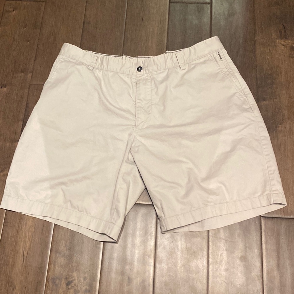 Nautica shorts: Modern Classic, cream colour, size 40 mens